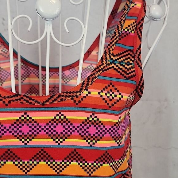 No Boundaries Colorful Geometric Tank Top Women's Size M - Picture 4 of 10